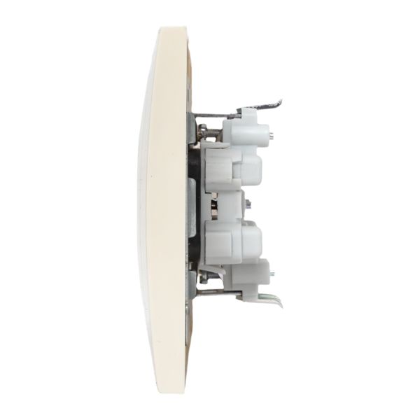 Валенсия розетка 2-местная б/з 10А кремовая с защ. штор. EKF