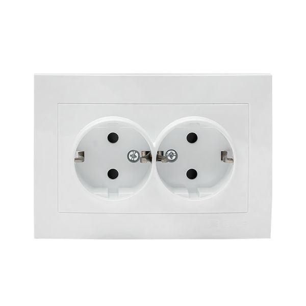 Валенсия розетка 2-местная с/з 16А белая с защ. штор. EKF PROxima