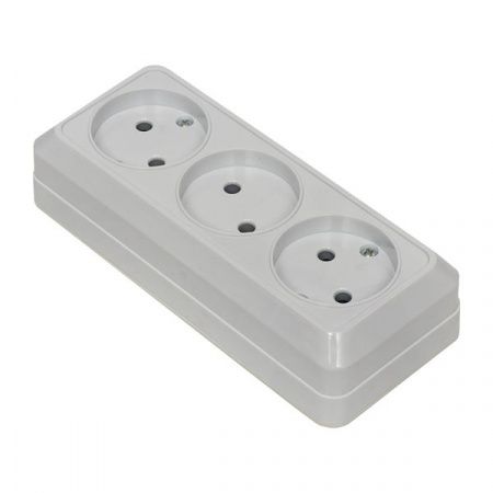 Рим Розетка 3-местная 10А без заземления белая EKF